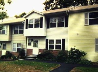 25 Padanaram Rd #30, Danbury, CT 06810
