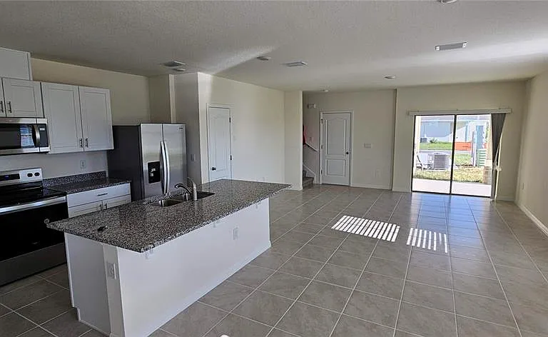 1746 Red Canyon Dr — Photo 4
