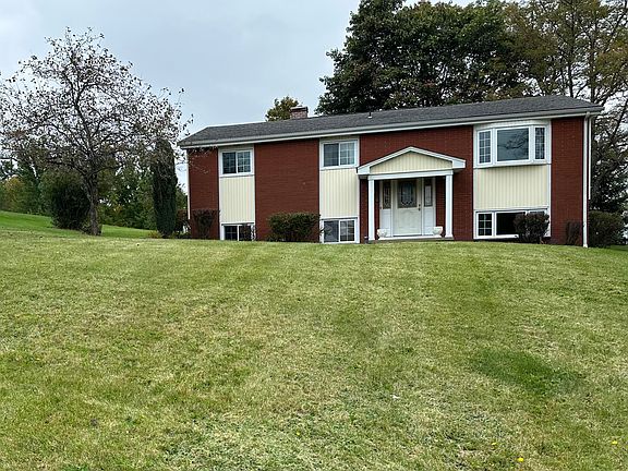 3rd image of 60 Russell Dr