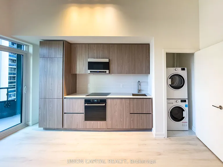 120 Broadway Ave #518N — Photo 3