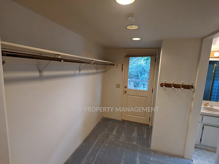 251 Old Schoolhouse Rd — Photo 22