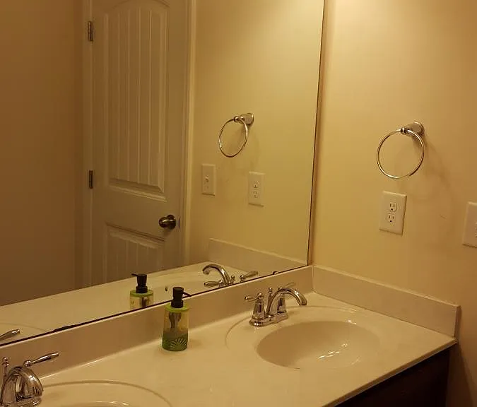 Jack N Jill Bathroom