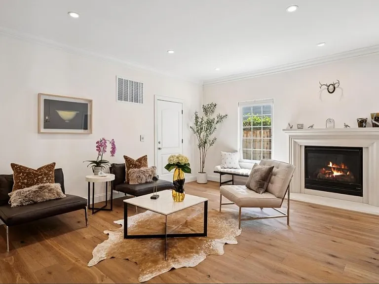 2608 Bryant St — Photo 4