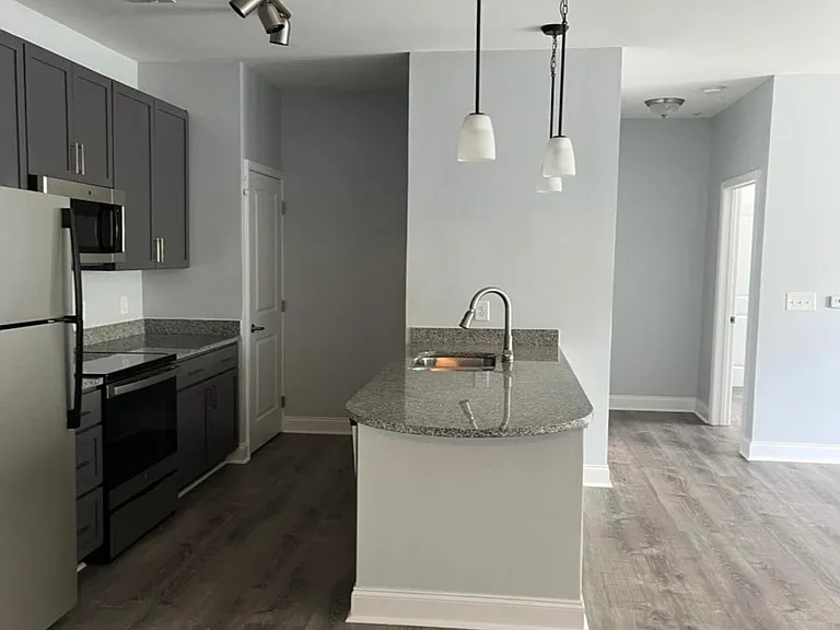 22 Wedgefield Dr #203 — Photo 2