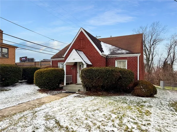 121 Buena Vista Blvd, Steubenville, OH 43952