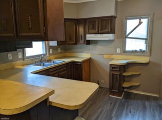 1437 Lincoln Dr, Flint, MI 48503
