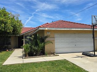 8975 Beech Ave, Fontana, CA 92335