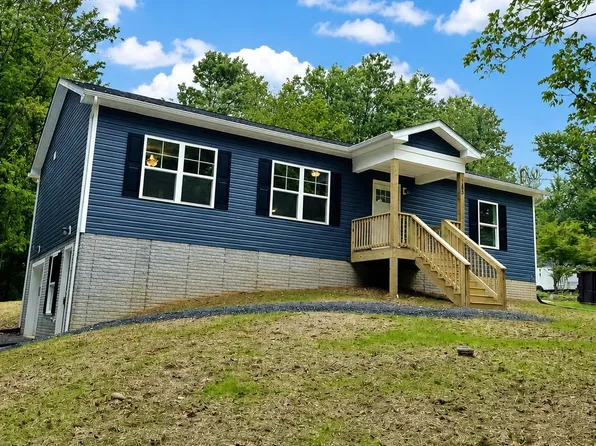 183 Foothill Ln, Harpers Ferry, WV 25425