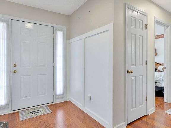 5th image of 408 Mosby Ln