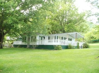 10 Grindstaff Ln, Bakersville, NC 28705