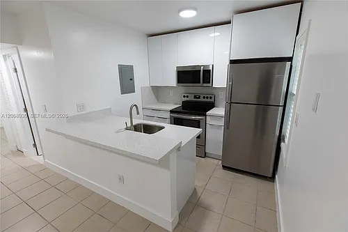3445 Franklin Ave #A Photo 1