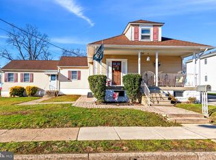 68 Oxford Ave, Gloucester City, NJ 08030