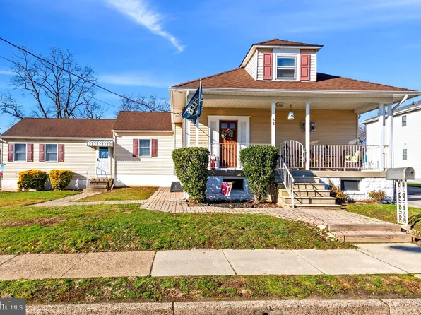 68 Oxford Ave, Gloucester City, NJ 08030