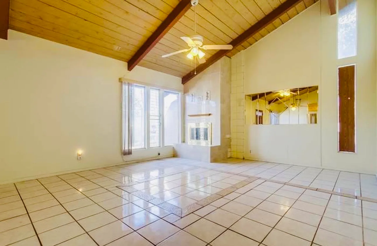 2 bed, 1088 sqft, $2,900 — Photo 2
