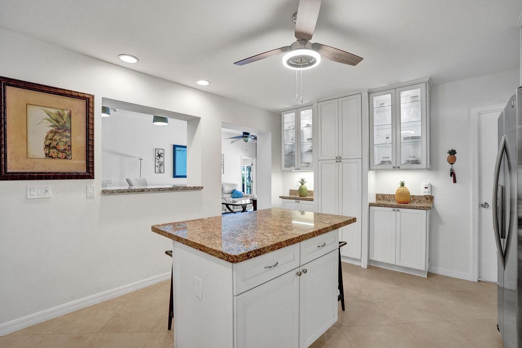 240 SE 3rd Court, photo 8