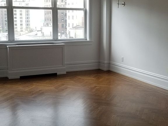 4th image of 610 Cathedral Pkwy #10D
