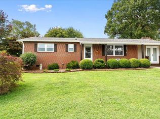 402 Holbrook Ave, Lenoir City, TN 37771