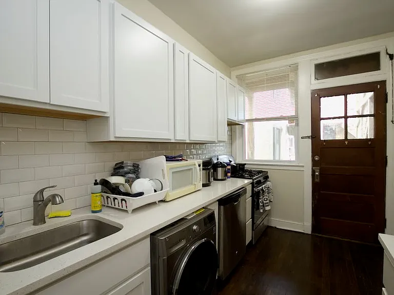 945 Judson Ave #2 — Photo 4