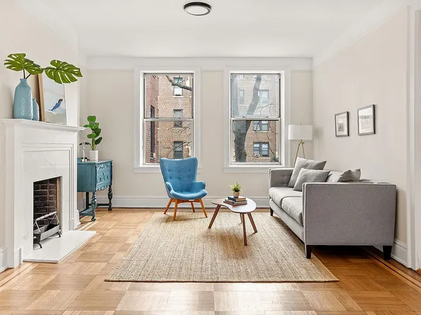 37-16 80th St APT 32, Jackson Heights, NY 11372