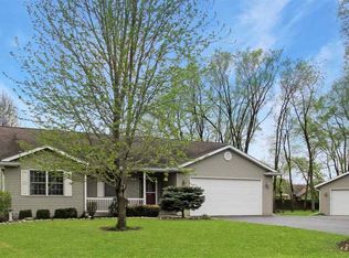 4923 E Ashelford Dr, Byron, IL 61010