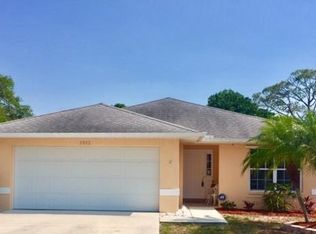 2802 Gypsy St, Sarasota, FL 34231