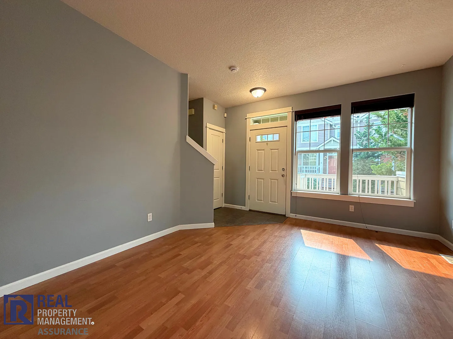 Bright 2-Bed, 2.5-Bath Beaverton Townhouse with Attached Garage & AC — Photo 2
