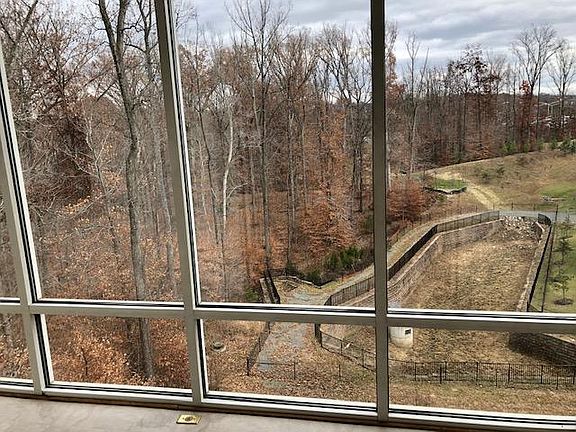 5th image of 3510 Briarwood Dr Unit 42