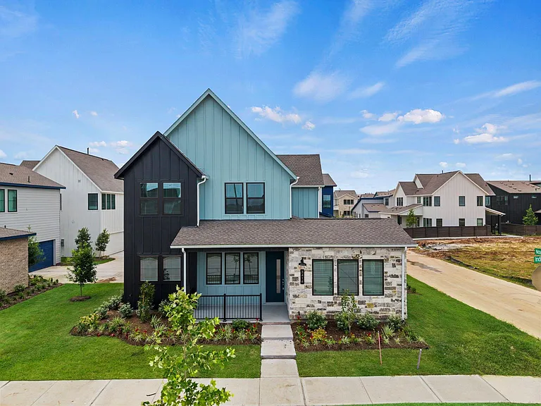 3416 Indigo Way — Photo 3