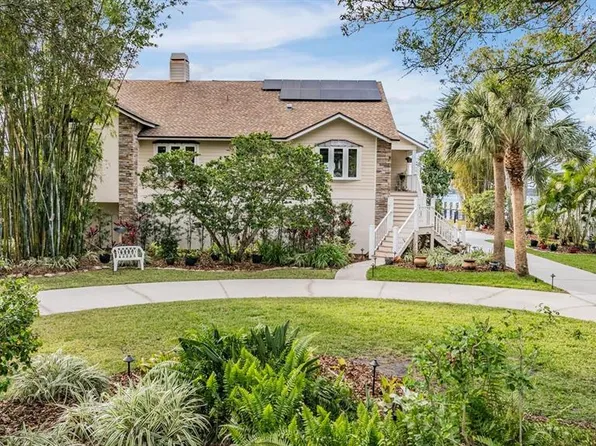 314 Shore Dr E, Oldsmar, FL 34677