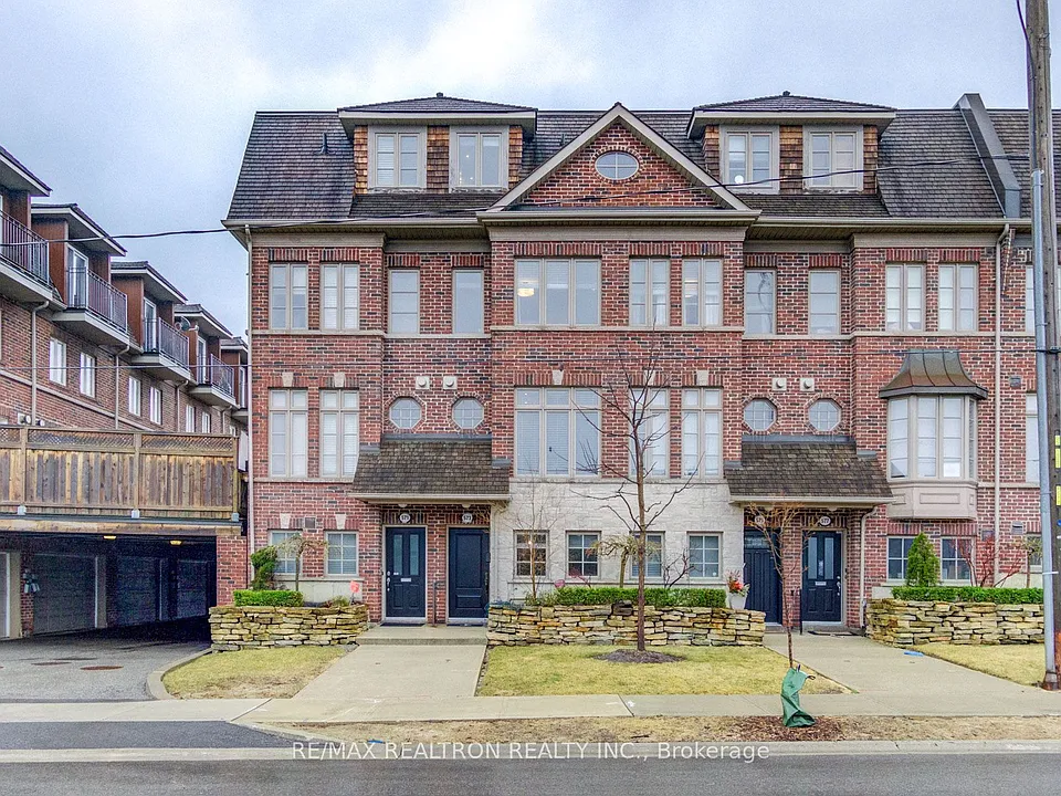 573 Oxford St