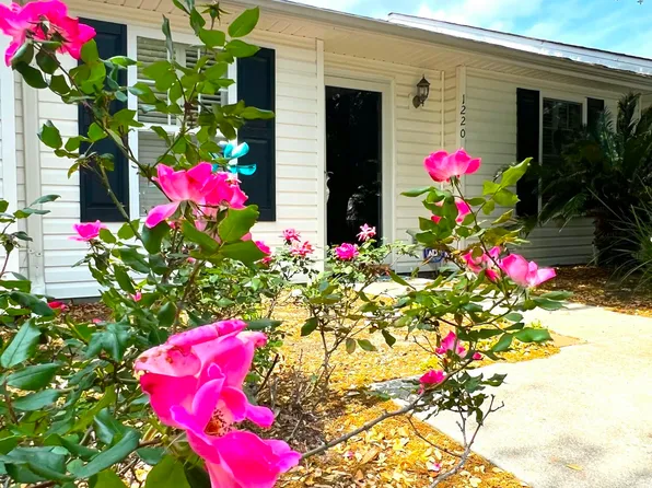 1220 Apex Ln, Charleston, SC 29412