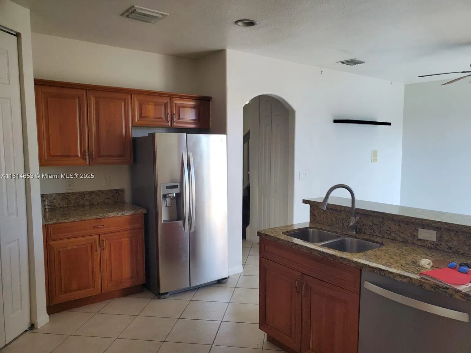 4 bed, 1815 sqft, $3,500 — Photo 3