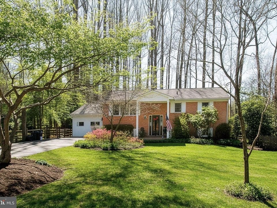 1st image of 12415 Caisson Rd