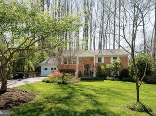 12415 Caisson Rd, Fairfax, VA 22030