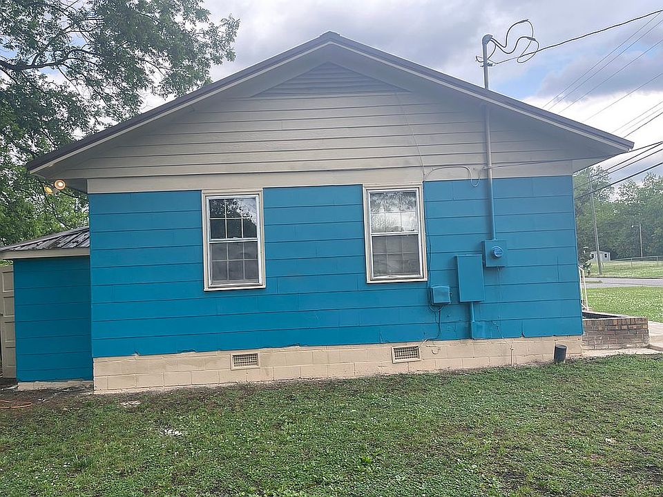 1st image of 410 Avenue H