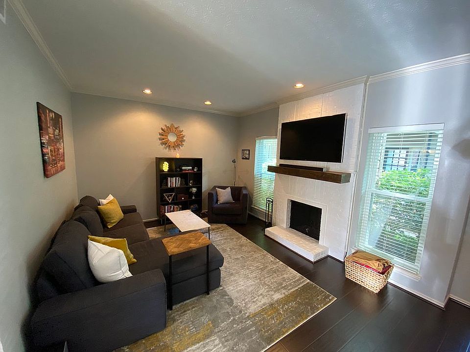 1st image of 5740 Richmond Ave APT 103