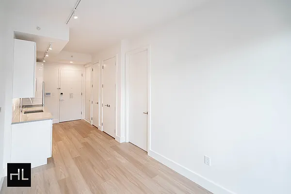 Rented by Highline Residential | media 39