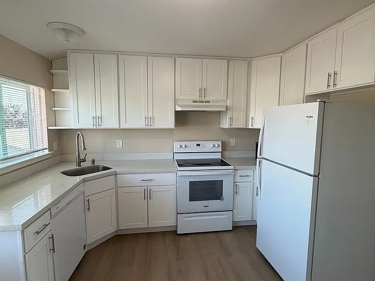 1370 Calabazas Blvd — Photo 5