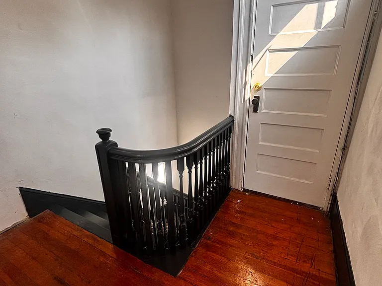 65-65A Chatham St #3 — Photo 18