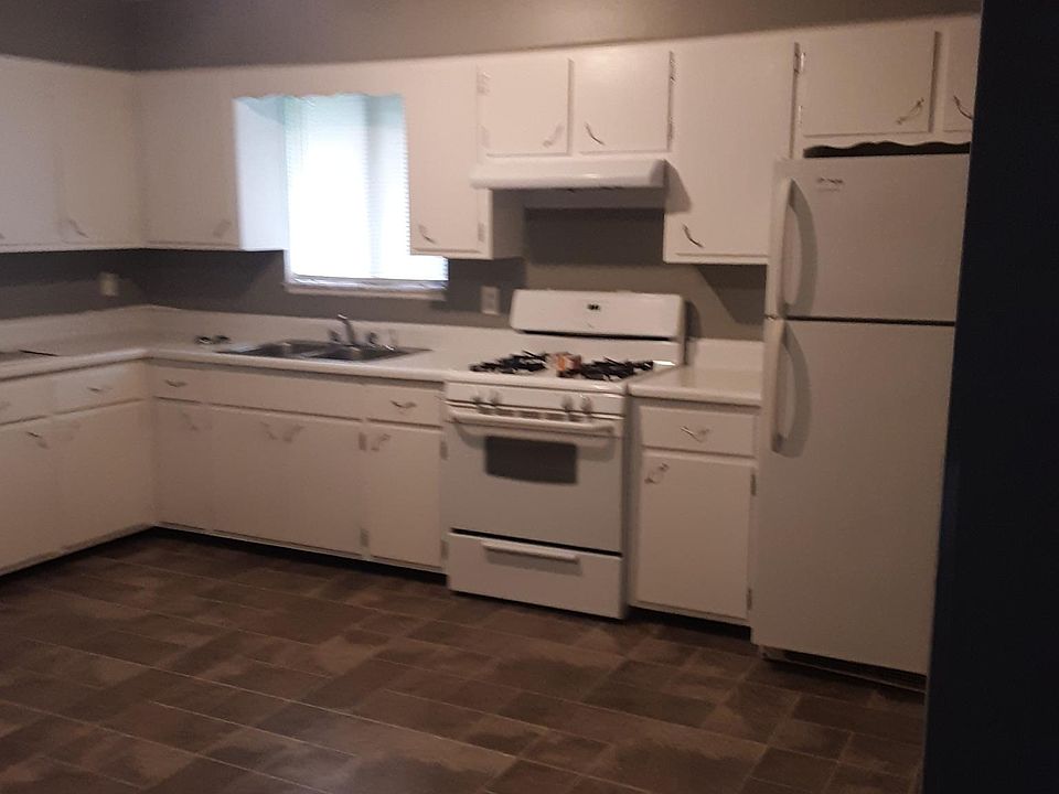 1st image of 517 W Altorfer Ln #517