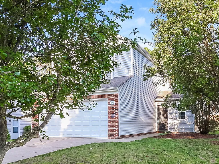 4603 Keeneland Ln — Photo 4
