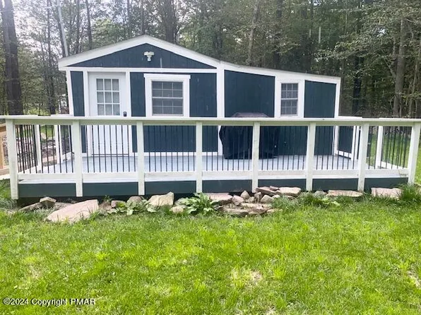 33 Tom Tom Way, Gouldsboro, PA 18424