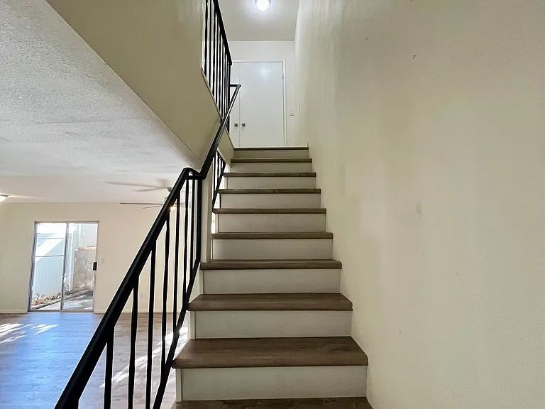 2112 E Vista Way #27 — Photo 13