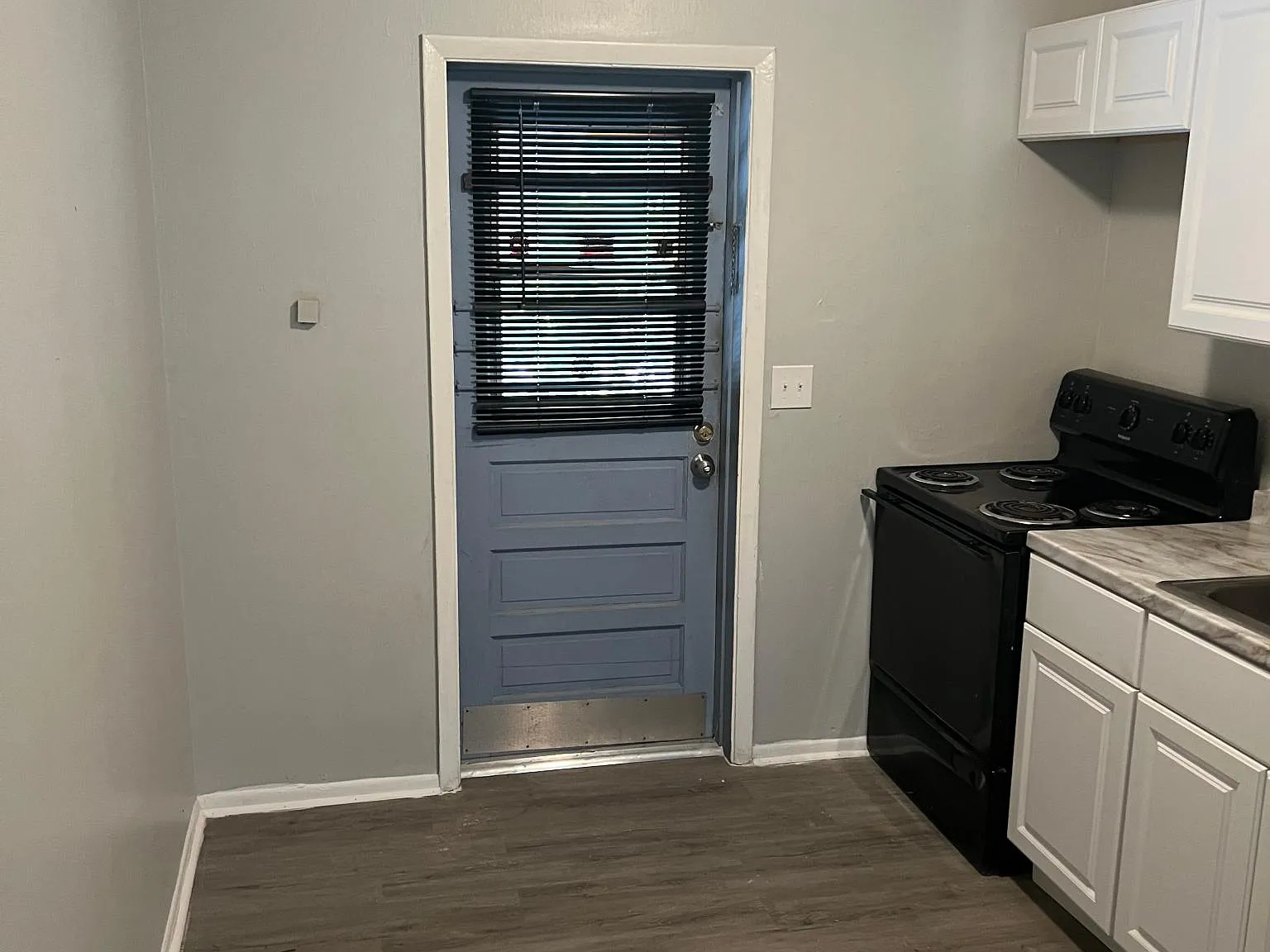 2 bed, 700 sqft, $1,490 — Photo 3