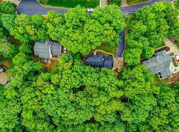 2nd image of 9824 Hanging Moss Trl