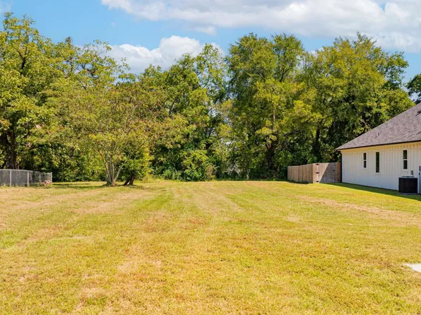 4354 McCann Rd, Longview, TX 75605