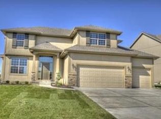 16608 S Lind Rd, Olathe, KS 66062