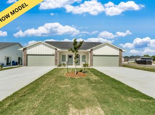 817 S Blaine St, Newton, KS 67114