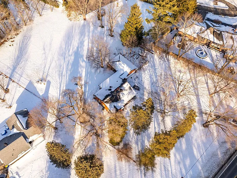 2580 Walnut Lake Rd — Photo 22