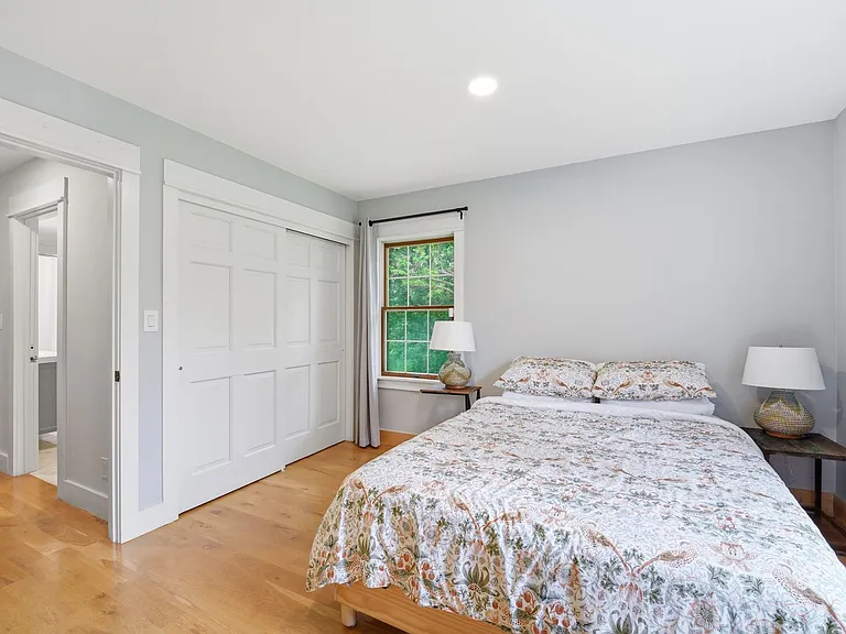 10200 Grandview Rd — Photo 14